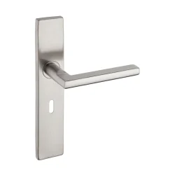 PELLO LEVER ON SQUARE BACKPLATE BRUSHED STAINLESS STEEL